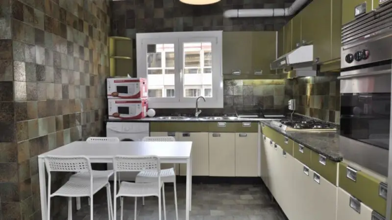 Habitacion Doble en Vila de Gracia para 18-35 anos