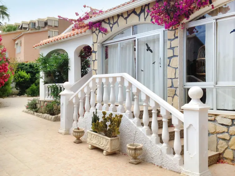 Casa con Piscina Cerca de la Playa El Campello Villajoyosa