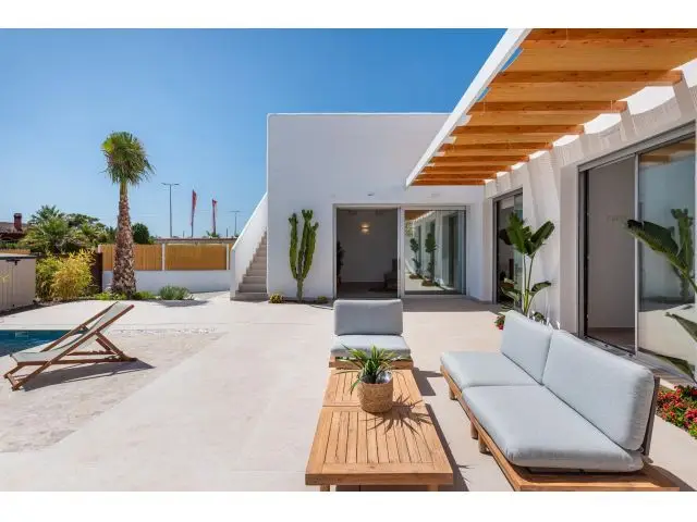 Villa de Lujo en Benijofar 3 Dormitorios 2 Baños Piscina Privada