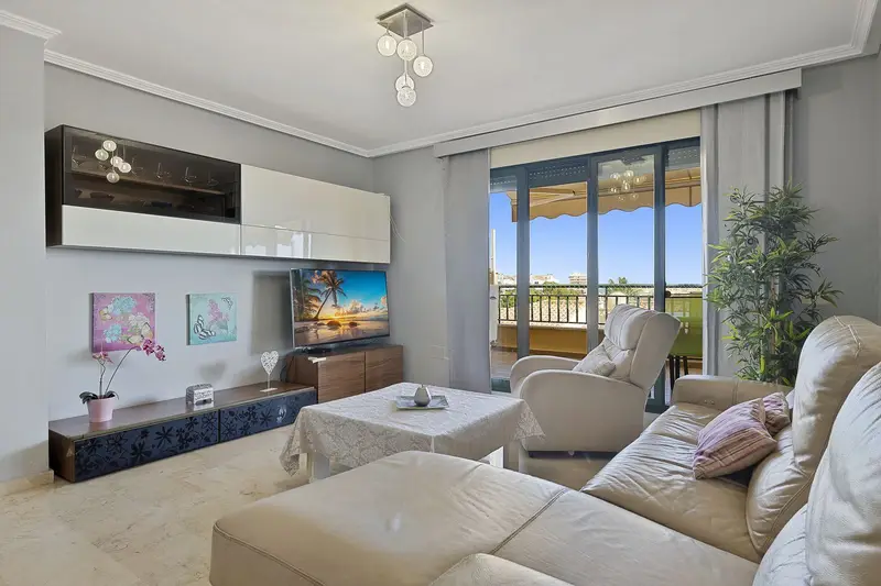 Apartamento 2 Dormitorios Torrequebrada Vistas Golf Mar
