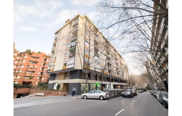 Alquiler Habitaciones Barcelona 115m2 Piso Amueblado