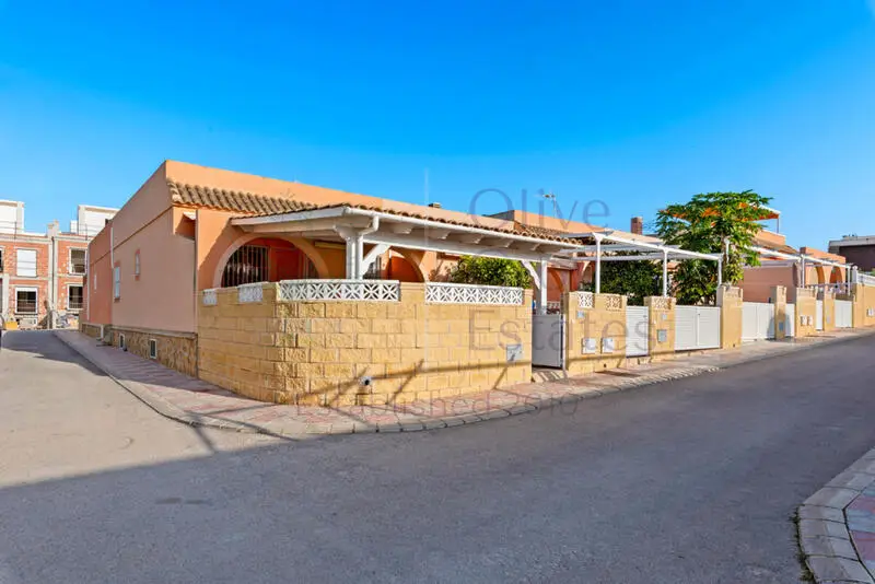 Bungalow 4 Dormitorios Gran Alacant