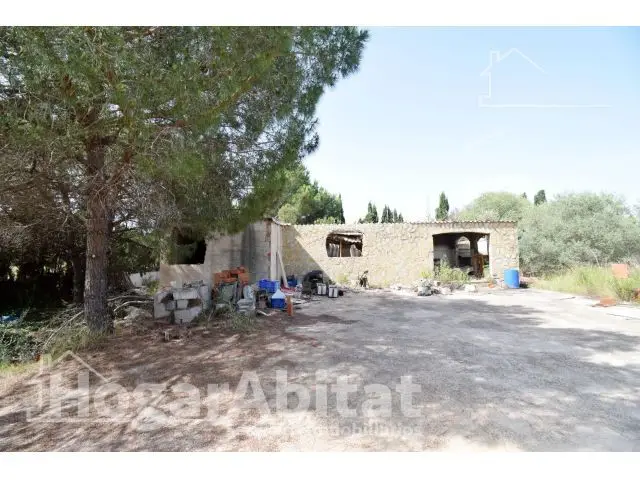 Chalet para Reformar con Piscina Cerca de la Playa