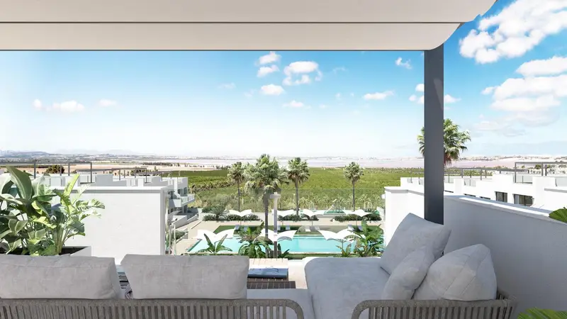 Bungalows de Lujo con Piscina en Los Balcones Torrevieja