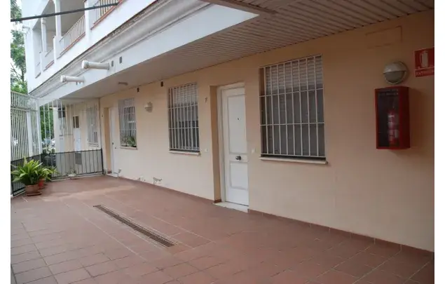 Alquiler Apartamento 1 Dormitorio 67m2 Gelves