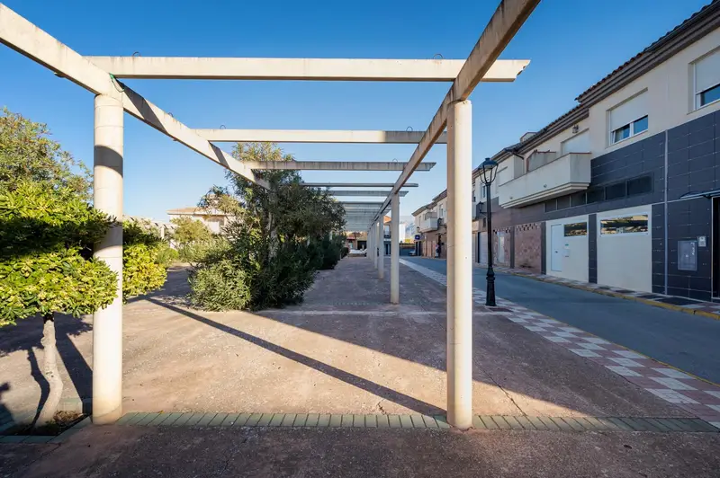 Venta Local Comercial Otura Centro 133m2
