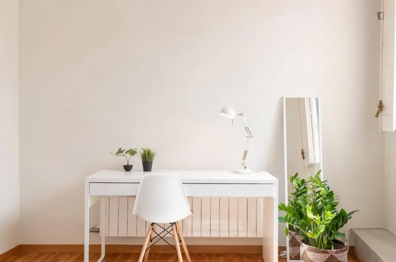 Habitacion Doble con Baño Privado y Balcon en Sant Gervasi