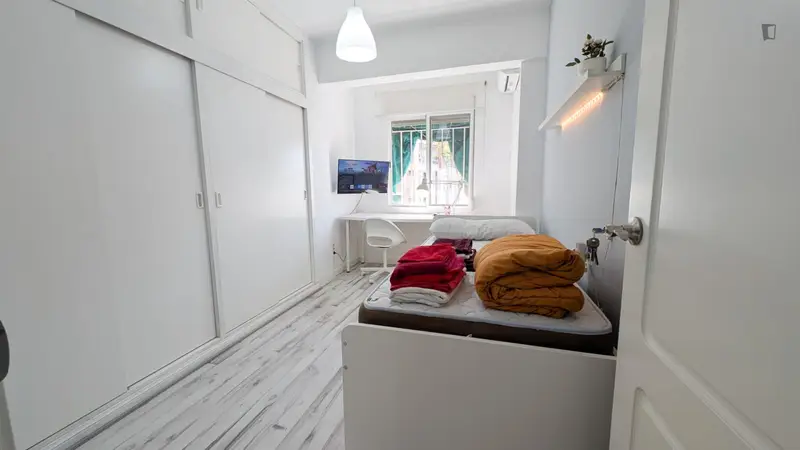 Mauxi - Tu hogar Erasmus en Córdoba piso moderno con todo incluido menos luz