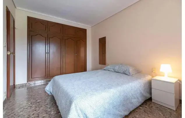 Habitaci
ón 100m
² Castelló de la Plana Estancia Media Larga