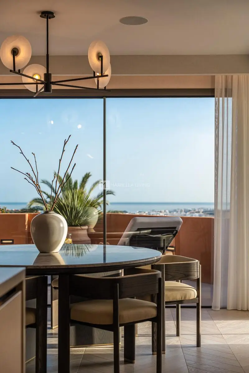 Apartamento 4 Dormitorios en Nueva Andalucía