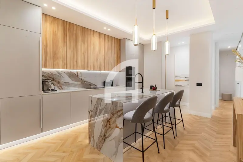 Piso en venta en Madrid Centro Sol 139m2 3 habitaciones 3 baños