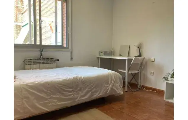 Rent a room in Madrid