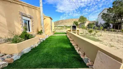Casa en Alquiler Lorca 400m2 Terreno Parking