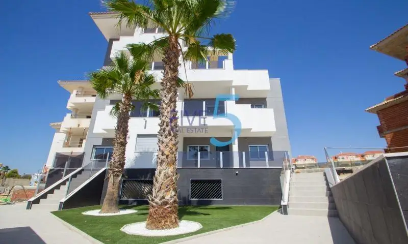 Apartamento en Orihuela Costa con Golf y Playa Cerca