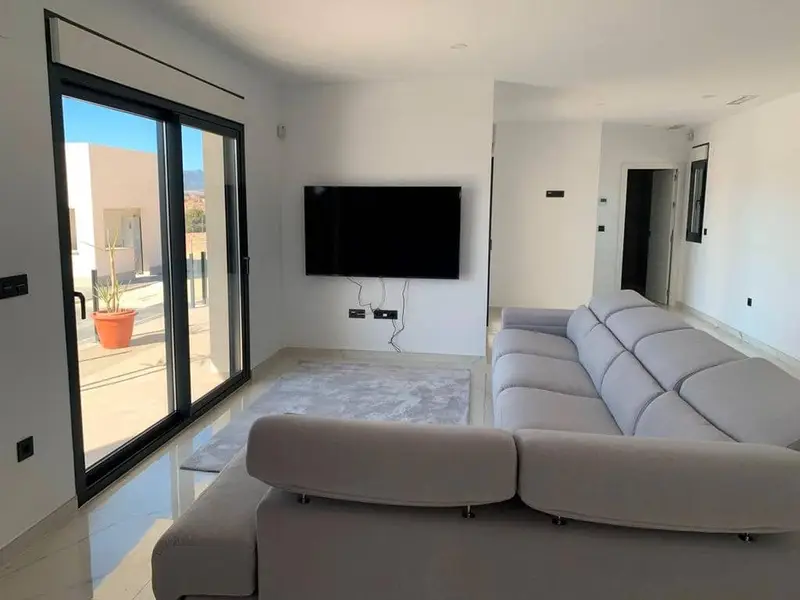 Chalet en Venta Pinoso 4 Dormitorios Villa Moderna Nueva Construccion