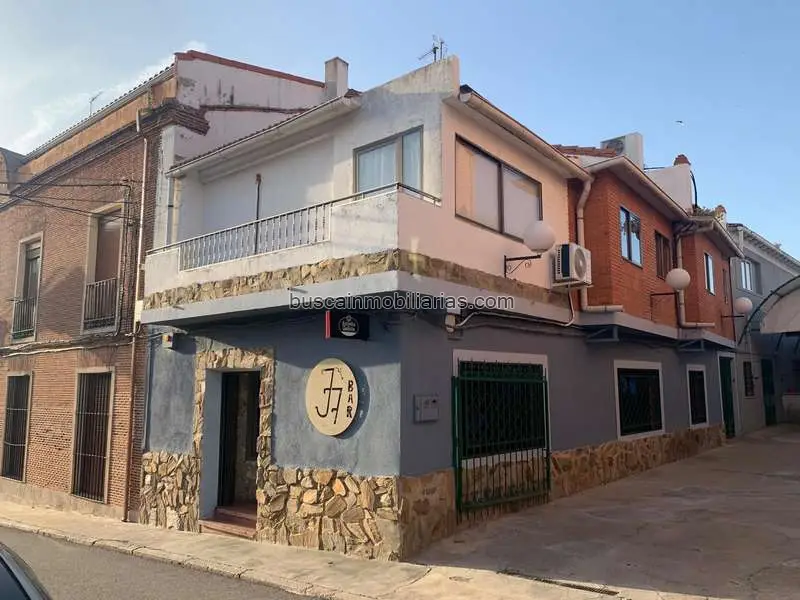 Disco Pub en Venta con Vivienda en Siete Iglesias de Trabancos