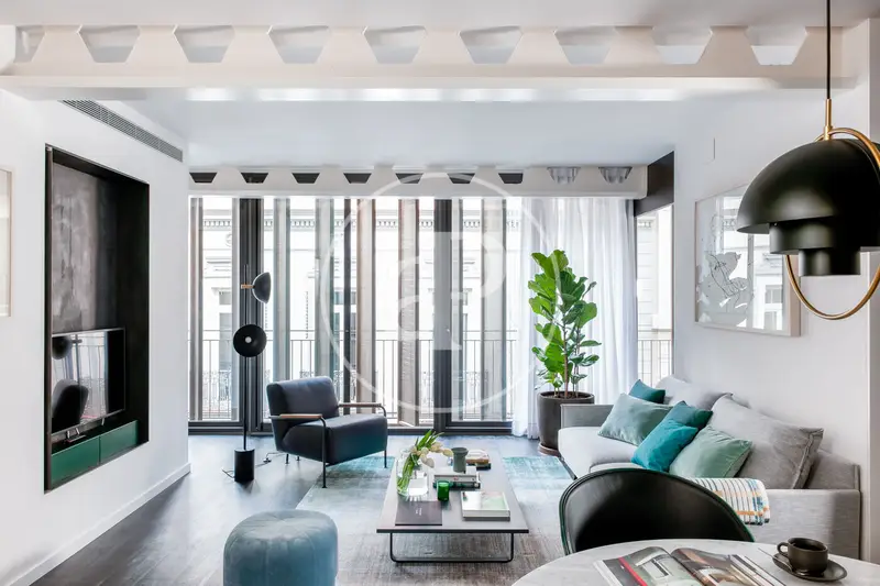 Apartamento con Piscina cerca Paseo de Gracia