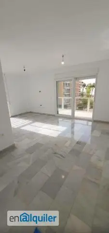 Piso en La Malagueta 4 dormitorios 2 baños terraza y garaje
