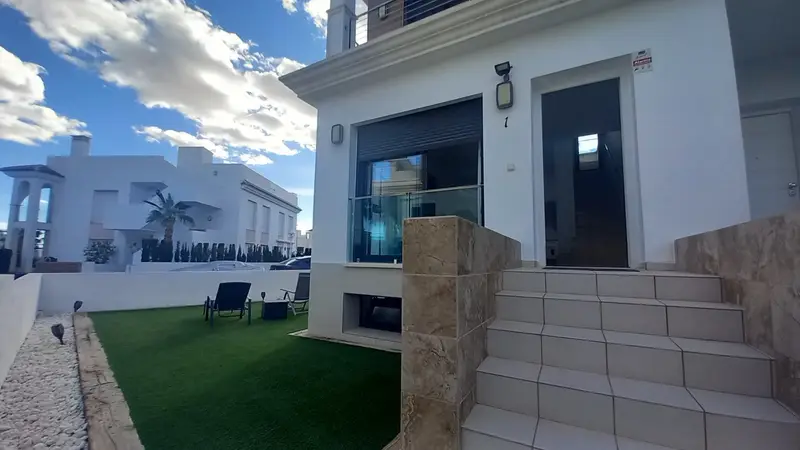 Villa Moderna 4 Dormitorios Ciudad Quesada