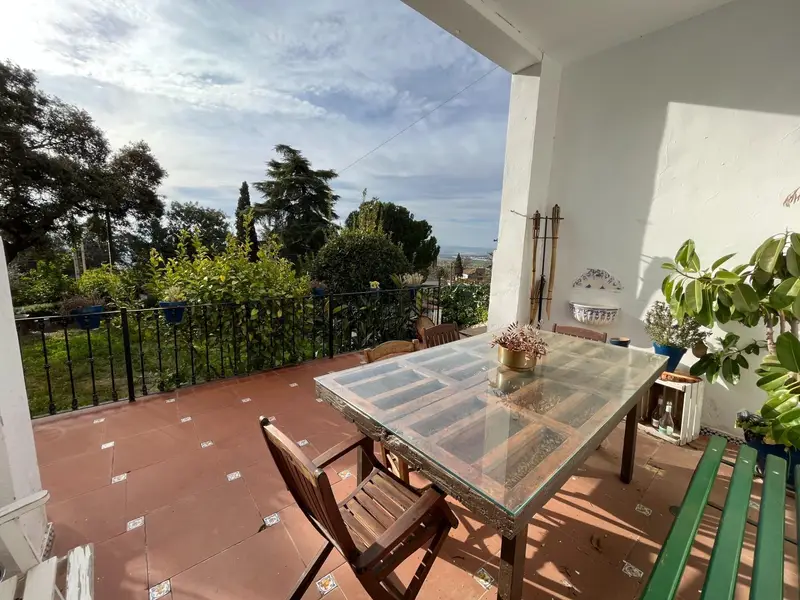Venta Chalet con Piscina en Brillante Cordoba