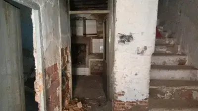 Casa adosada en venta en Calle de las Horcerías