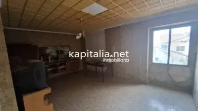 Piso Duplex Agullent para Reformar con Terraza y Vistas