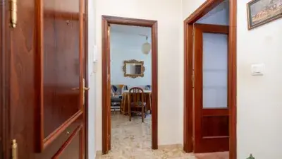 Piso en Venta Cenes de la Vega con Piscina y Cochera