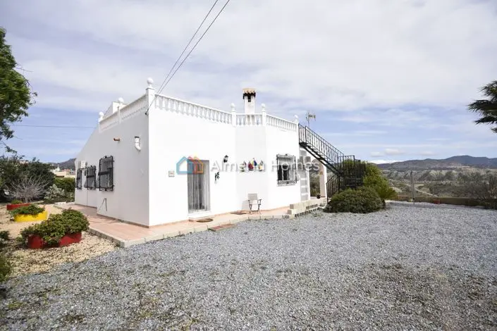 Villa en Venta Cela Almeria 3 Dormitorios Jardin Terraza