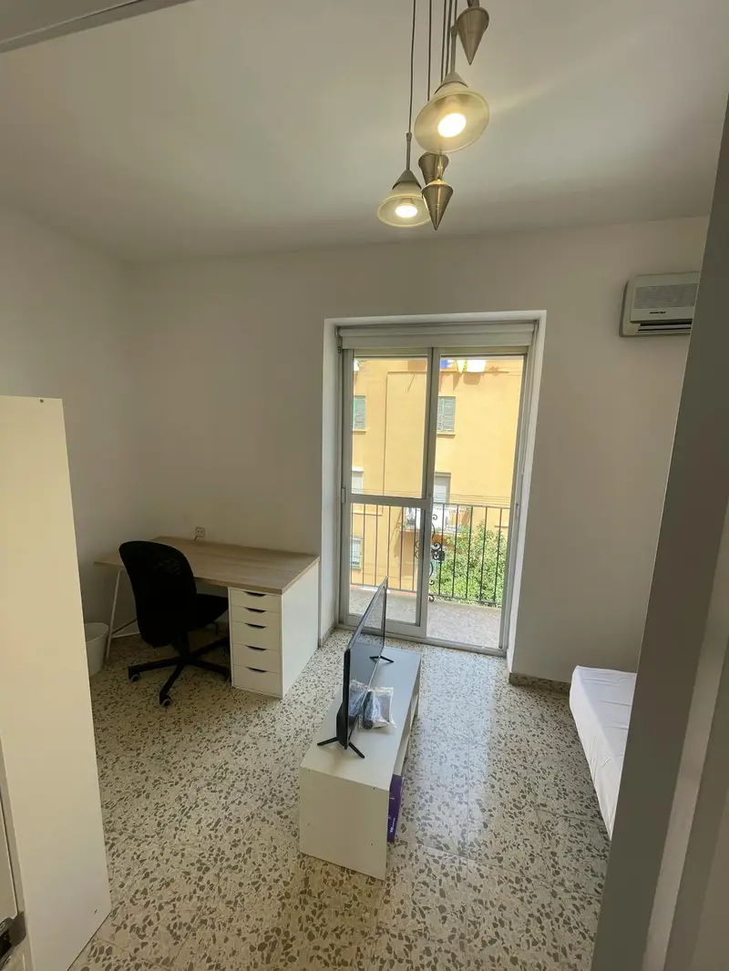 Habitacion Alquiler Malaga Apartamento Compartido Estudiantes Profesionales