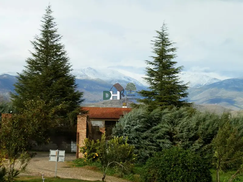 Venta Casa Rural con Calefaccion en Caceres 10 Dormitorios
