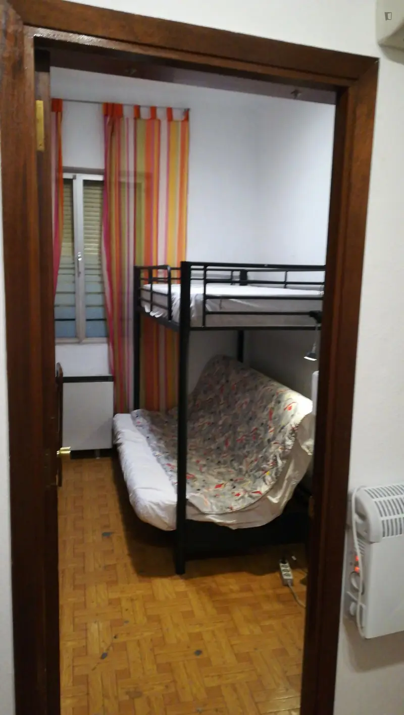 Apartamento 3 Dormitorios Madrid Centro Excelente Transporte