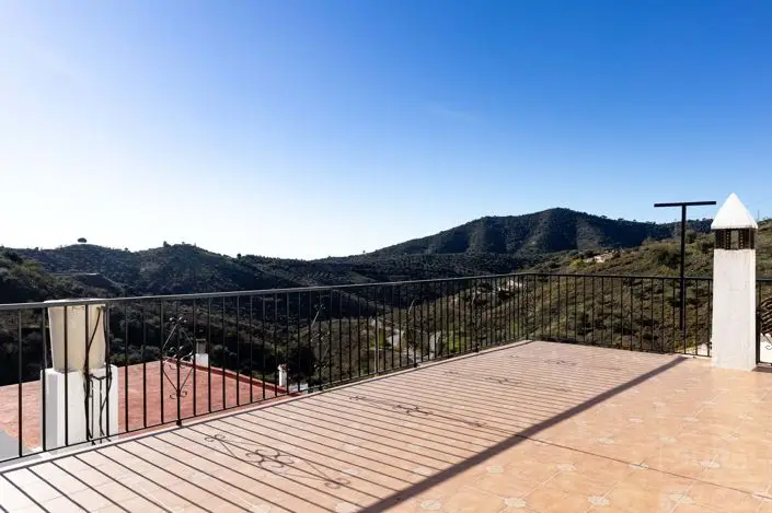 Casa Rural 3 Dormitorios Daimalos Malaga