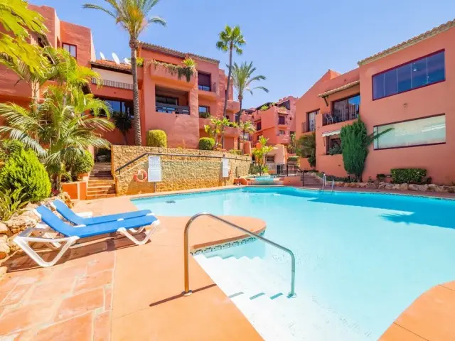 Apartamento 2 Dormitorios Marbella Playa