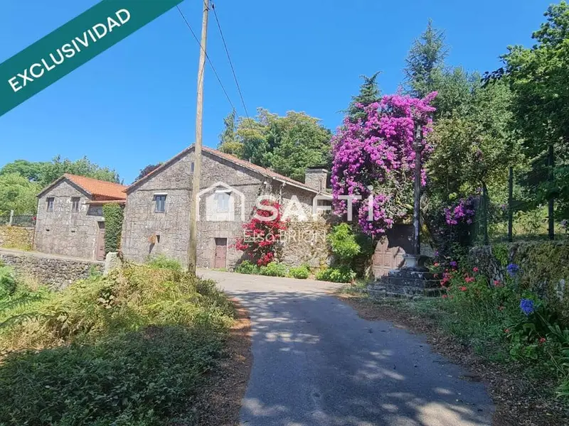 Finca/Casa Rural en venta en Rois, A Coruña