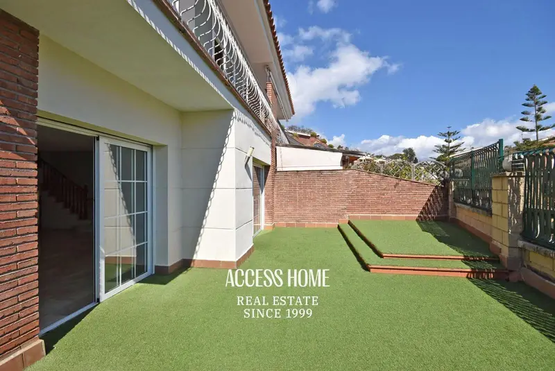 Chalet en venta Sant Vicenç de Montalt 347m2 cerca de la playa
