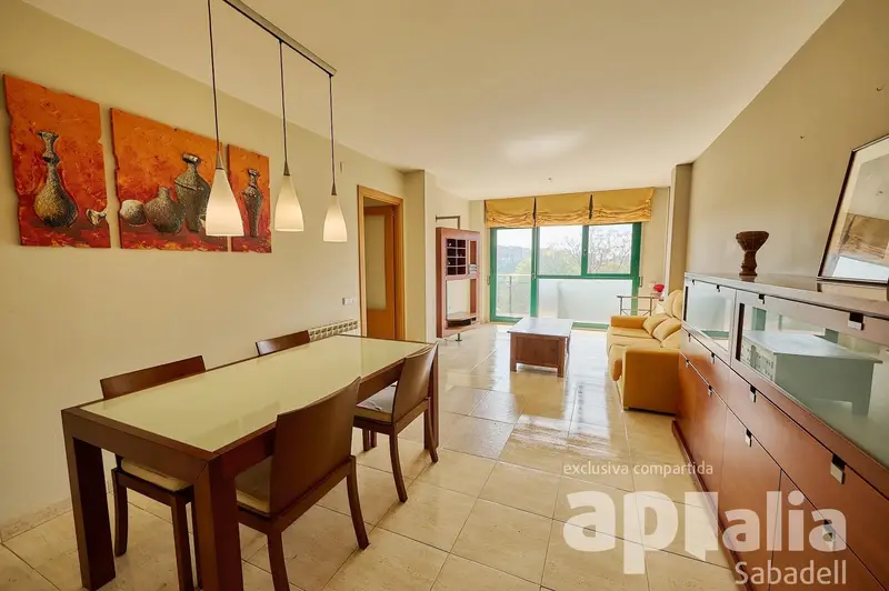 Venta Piso 3 Hab Sentmenat con Calefacci	ón Piscina y Parking