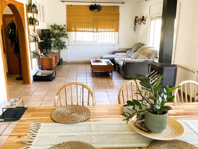Casa Aislada en venta. Can Massuet del Far. casa a 4 vents , reformada, 4 habitacions 2. banys , jardi amb barbacoa , hort, possibilitat de fer piscina