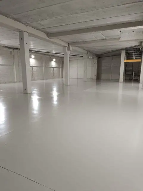 Alquiler Local Comercial 1017m² Nueva Andalucía Marbella