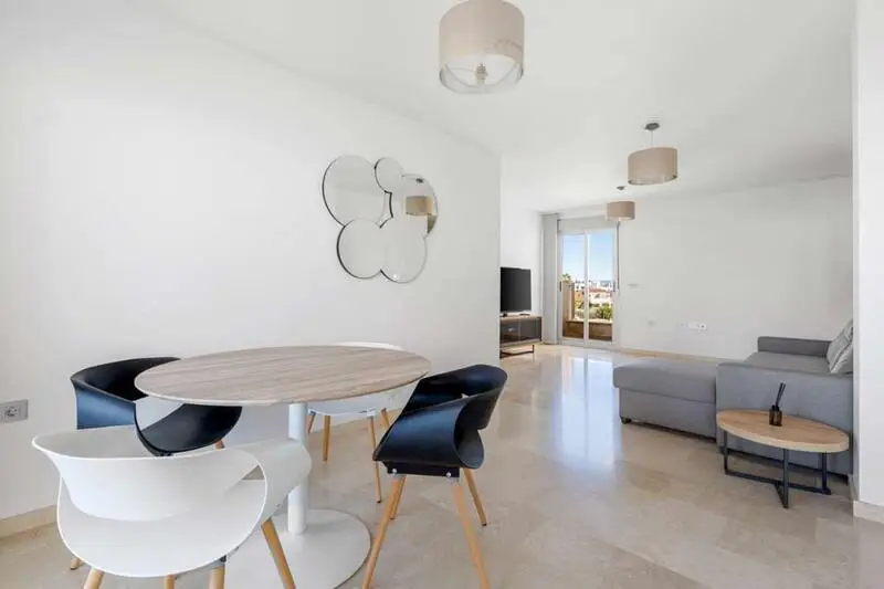 Apartamento en Venta Las Filipinas 3 Dormitorios