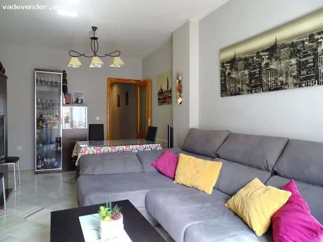 Piso en Ogíjares con 2 habitaciones y trastero