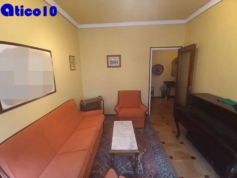 Venta Piso en Oviedo Plaza de America 4 Dormitorios
