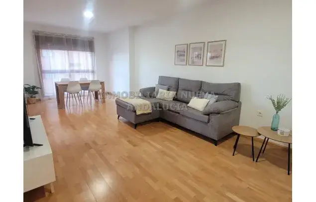 Alquiler Apartamento 3 Dormitorios 134m2 Almeria