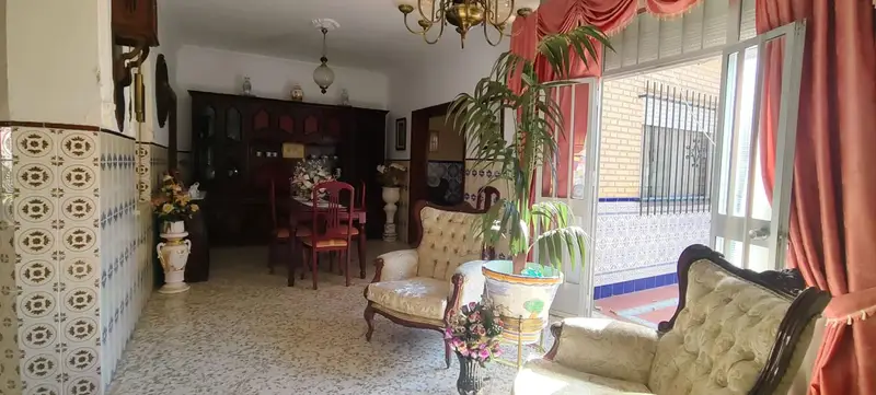 Venta Casa con Terraza en Beas 4 Dormitorios 2 Baños