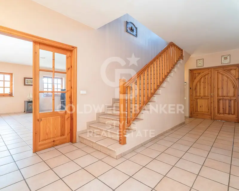 Casa en Venta Matadepera con Garaje 380m²