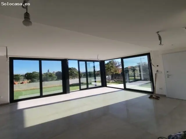 Chalet en Venta Finestrat 3 Dormitorios Piscina Nueva