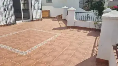 Casa Adosada en El Peñoncillo 194m2 Cerca del Mar