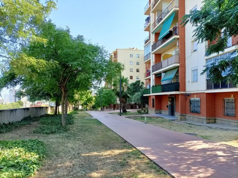 venta Piso en La Trinitat Vella, Barcelona (692765)- Globaliza