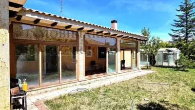 Chalet en venta en Calle Constitución