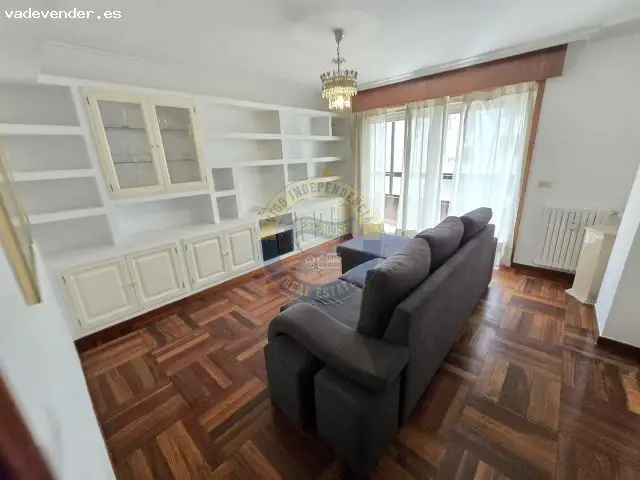 Piso Estudiantes Amueblado Vigo 3 Dormitorios Terraza