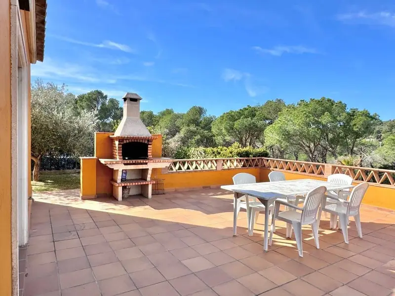 Chalet de Lujo en Costa Brava 5 Dormitorios Piscina Jardin